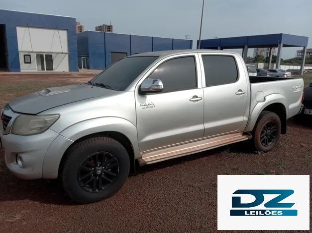 TOYOTA HILUX CD 4X4 SRV- 3.0 TDI ANO 2013/2013