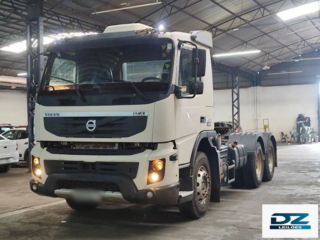 VOLVO/FM 400 6X4T ANO 2011/2011