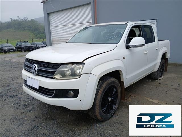 VOLKSWAGEN AMAROK CD 2.0 4X4 HIGH ANO 2013/2014