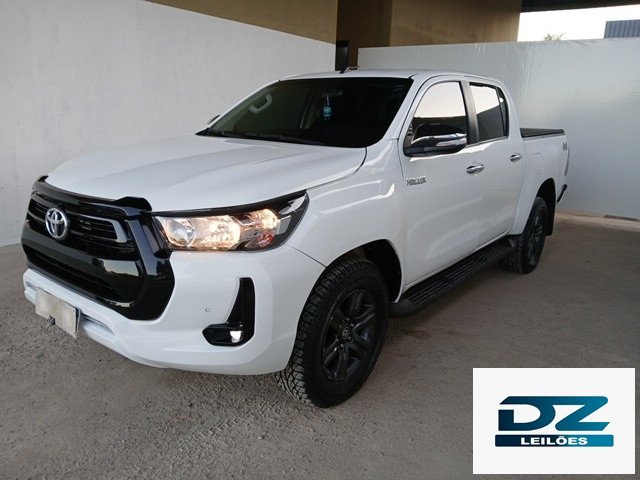 TOYOTA HILUX CD SR 2.8 AT 4X4 FD ANO 2023/2024