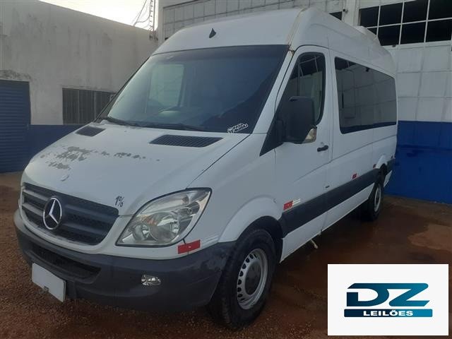 MERCEDES-BENZ 415 CDI SPRINTER 2.2 ANO 2015/2016